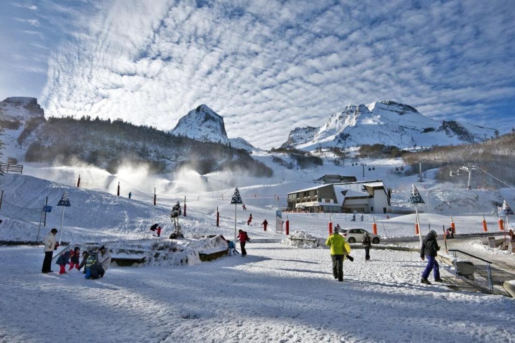 L'Escapade Montagneuse Apartment อูซ์-บอนส์ ภายนอก รูปภาพ